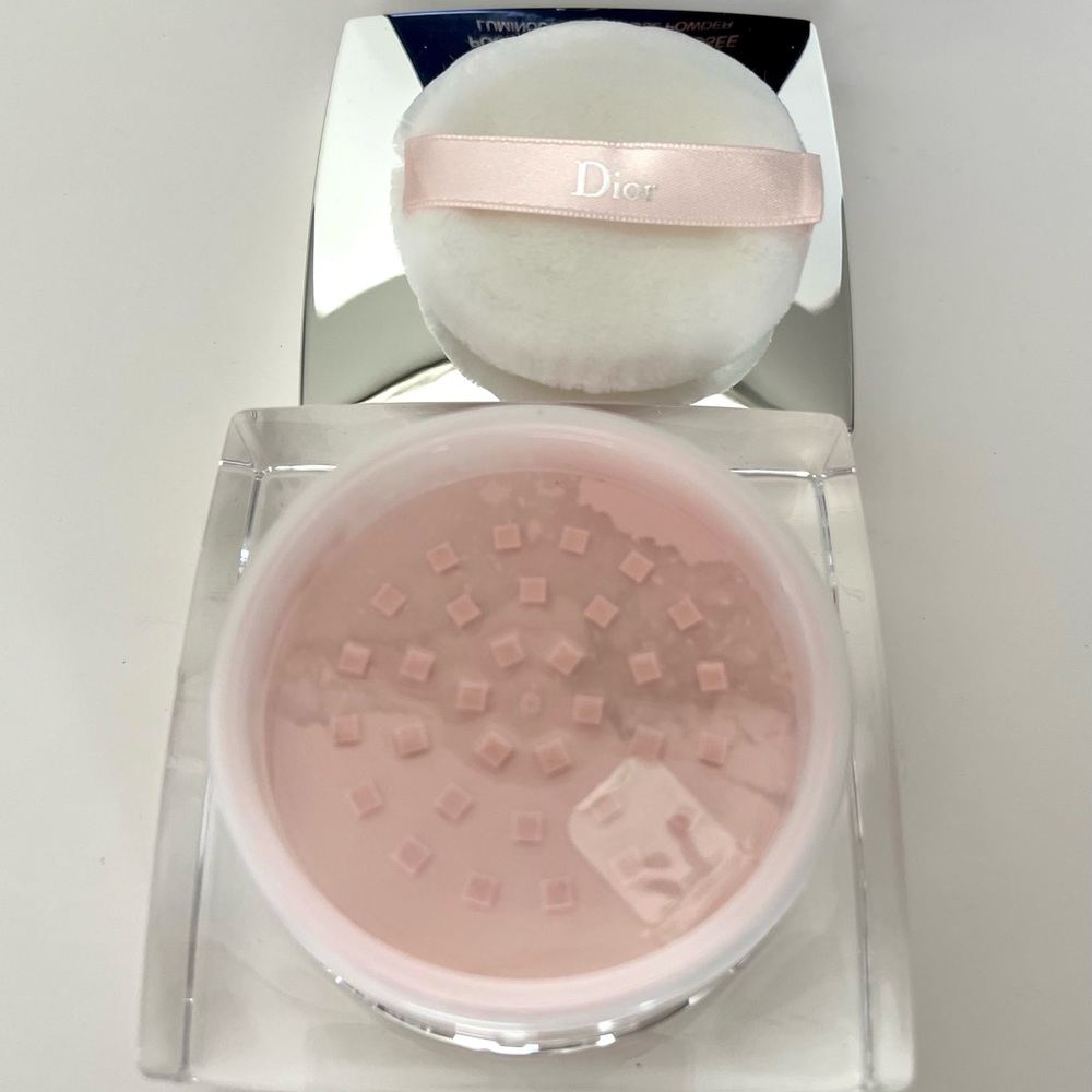 Christian Dior Diorskin Nude Rose Powder 001 NEW, never used!